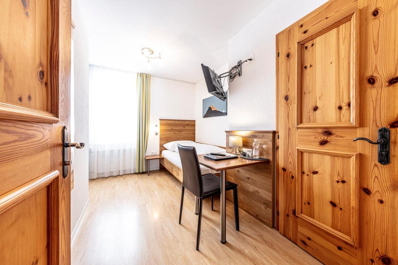 סקואול Hotel Filli מראה חיצוני תמונה
